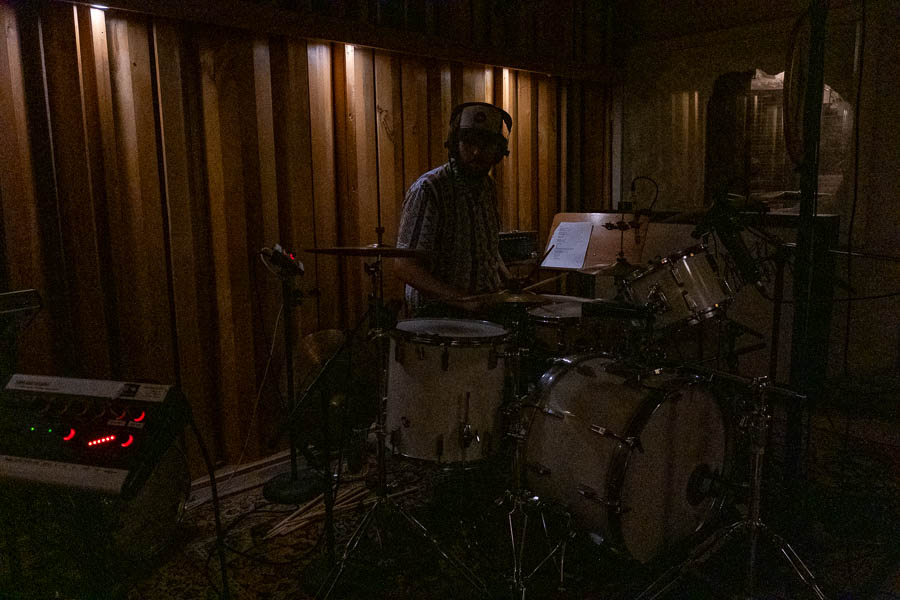 Axel Diedrichs vid trummorna